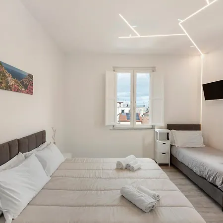 Center Luxury 3 アパート ソレント