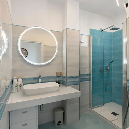 Center Luxury 3 アパート *