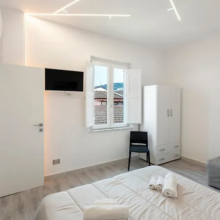 Center Luxury 3 アパート