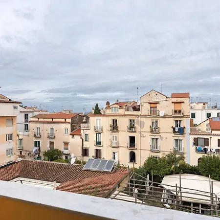 Center Luxury 3 アパート *