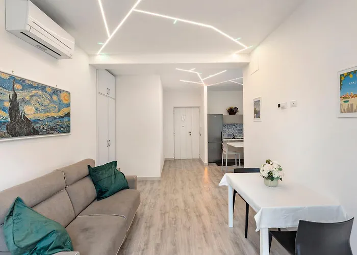 Lägenhet Center Luxury 3