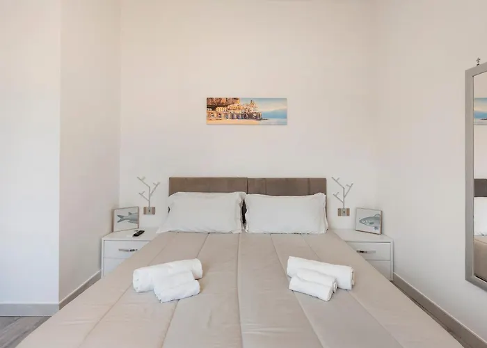 Center Luxury 3 Апартаменты *